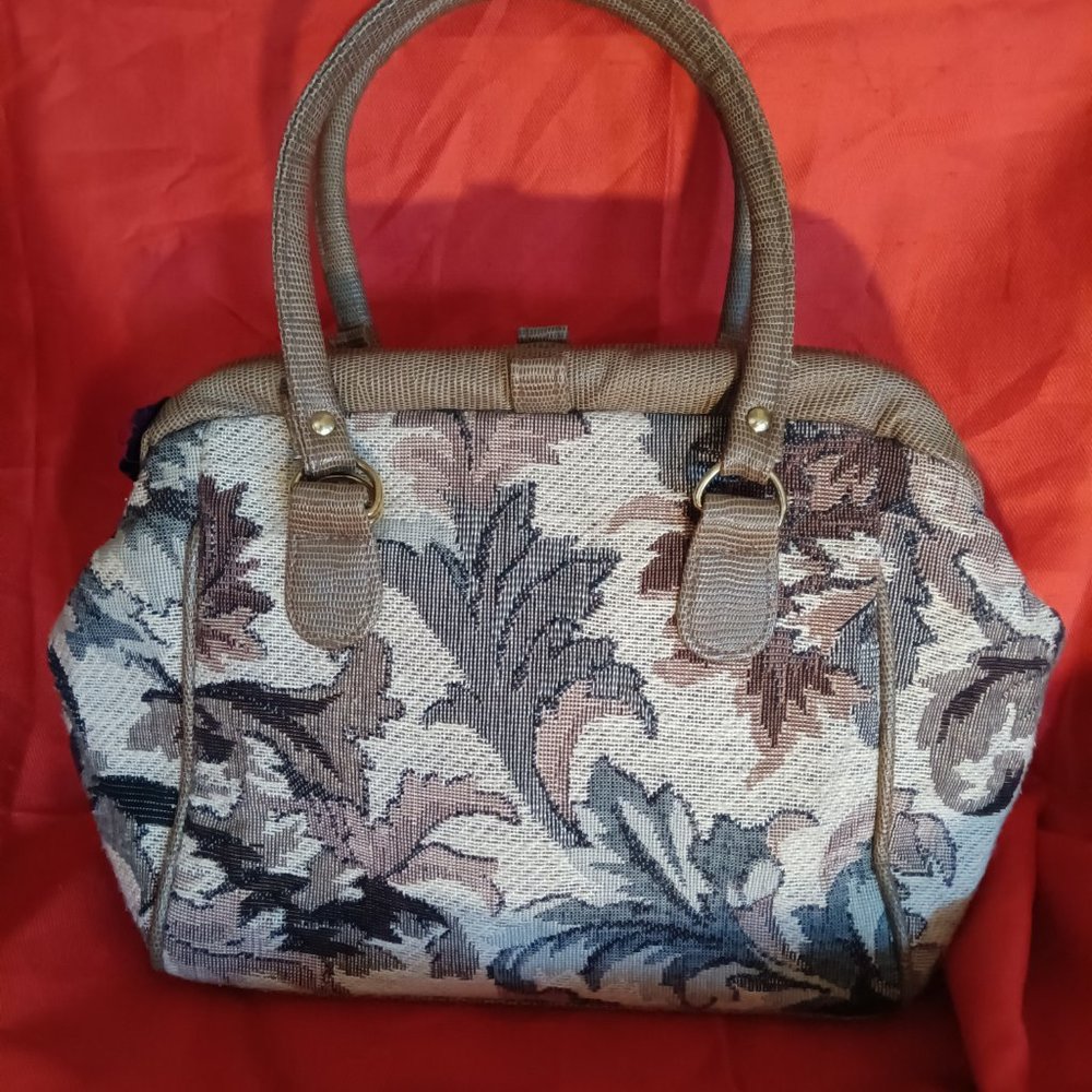 VINTAGE Carpet Tapestry SATCHEL